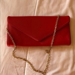 Aldo clutch
